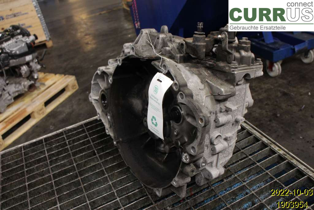 VOLVO S40      08-12 Skrzynia 6-biegowa 36001860 D5204T5
