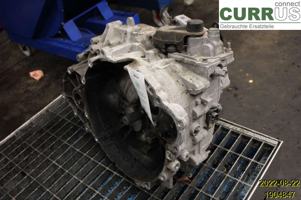 VOLVO V70      08-13 Gearbox (6-speed) 36000614 D5204T3