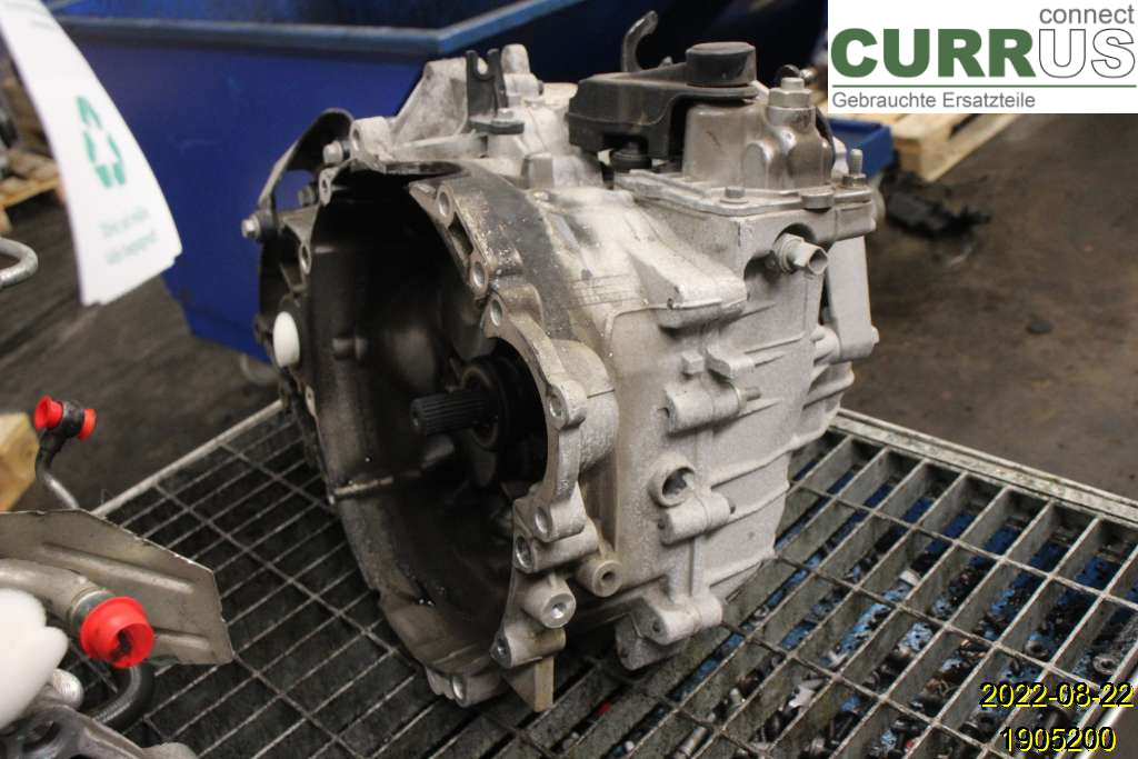 VOLVO V70      08-13 6-Gang-Getriebe 8251965 D5244T5