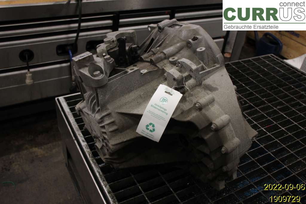 VOLVO V50      08-12 Gearbox (6-speed) 36050506 D4204T
