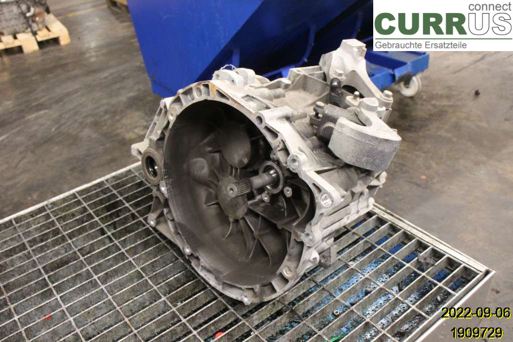 VOLVO V50      08-12 Gearbox (6-speed) 36050506 D4204T