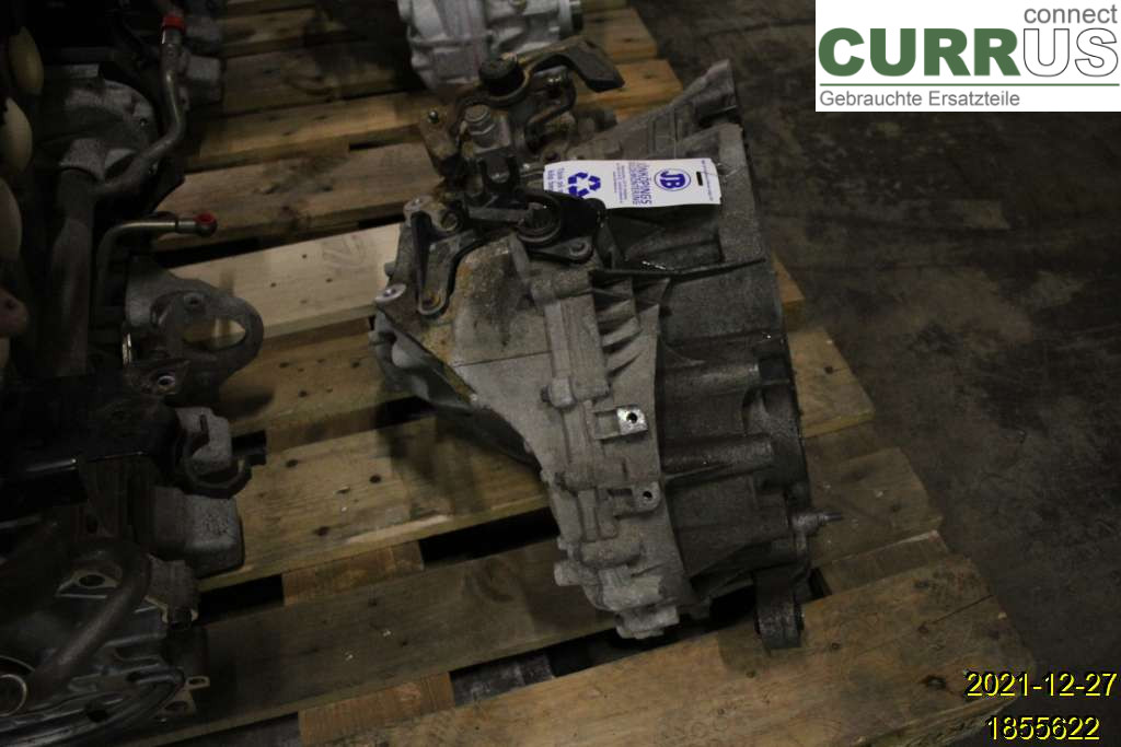 VOLVO V40  12-19 Gearbox (6-speed) 36010296 D4204T9