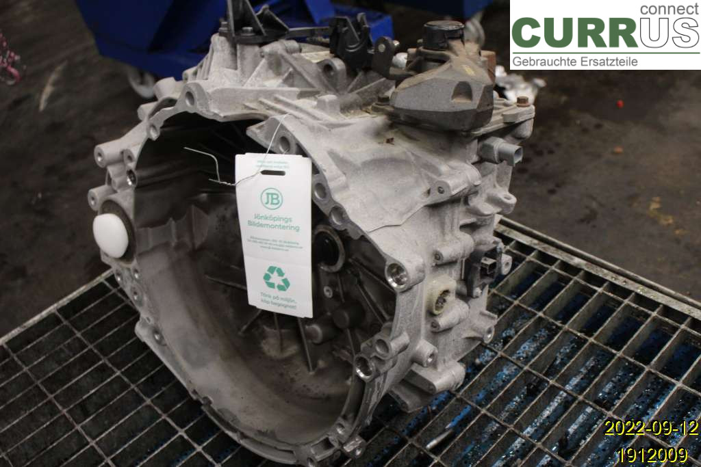 VOLVO V60  14-18 6-Gang-Getriebe 36010330 D4204T14