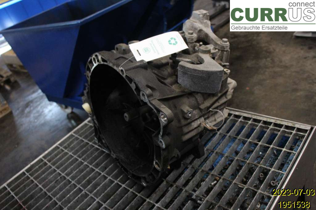 VOLVO V50      08-12 Gearbox (6-speed) 36050506 D4204T