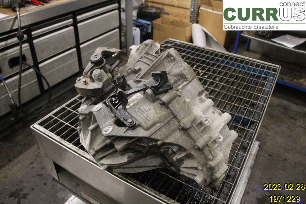 VOLVO S60  14-18 Gearbox (6-speed) 36010330 D4204T14