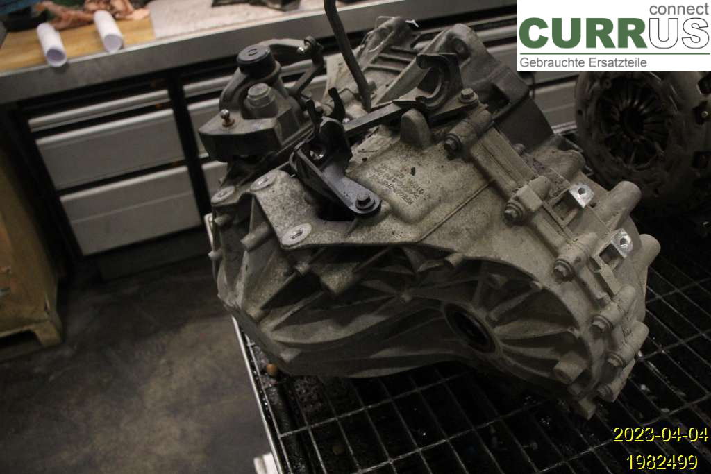 VOLVO S60  14-18 Gearbox (6-speed) 36012742 D4204T9