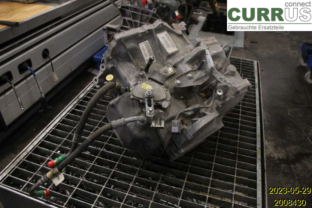 VOLVO S60      05-10 Gearbox (Automatic) 8251835 B5244T5