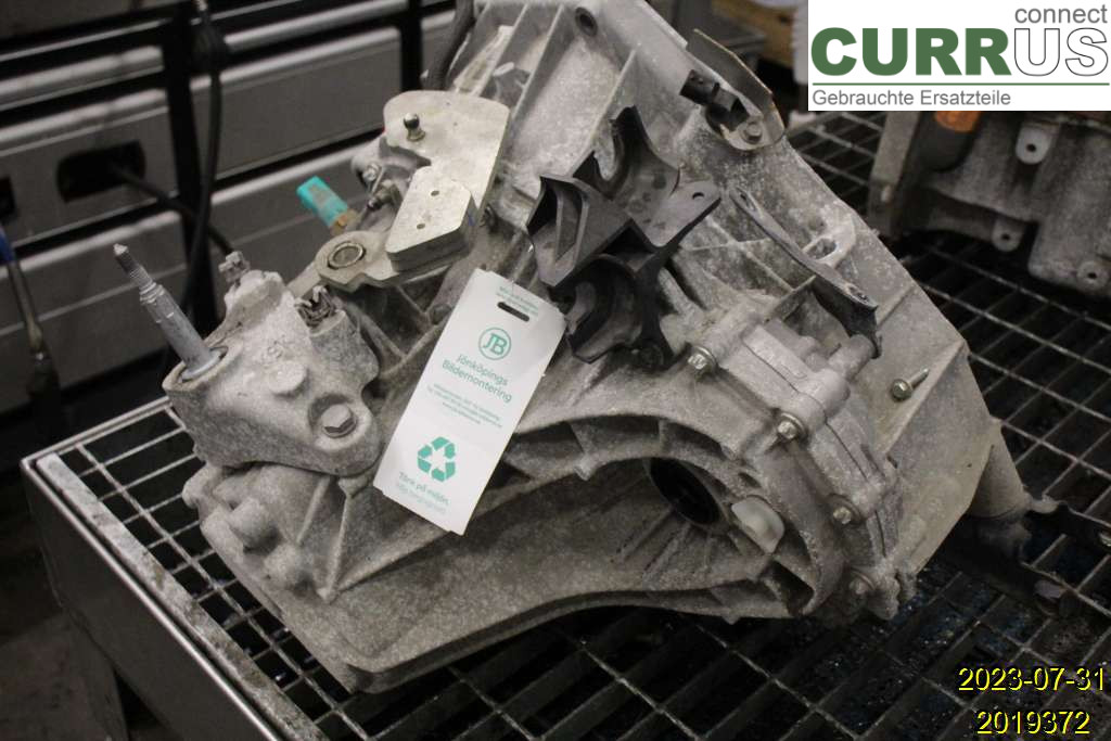DACIA DUSTER  10-17 Gearbox (6-speed) 8201729751 K9K-666