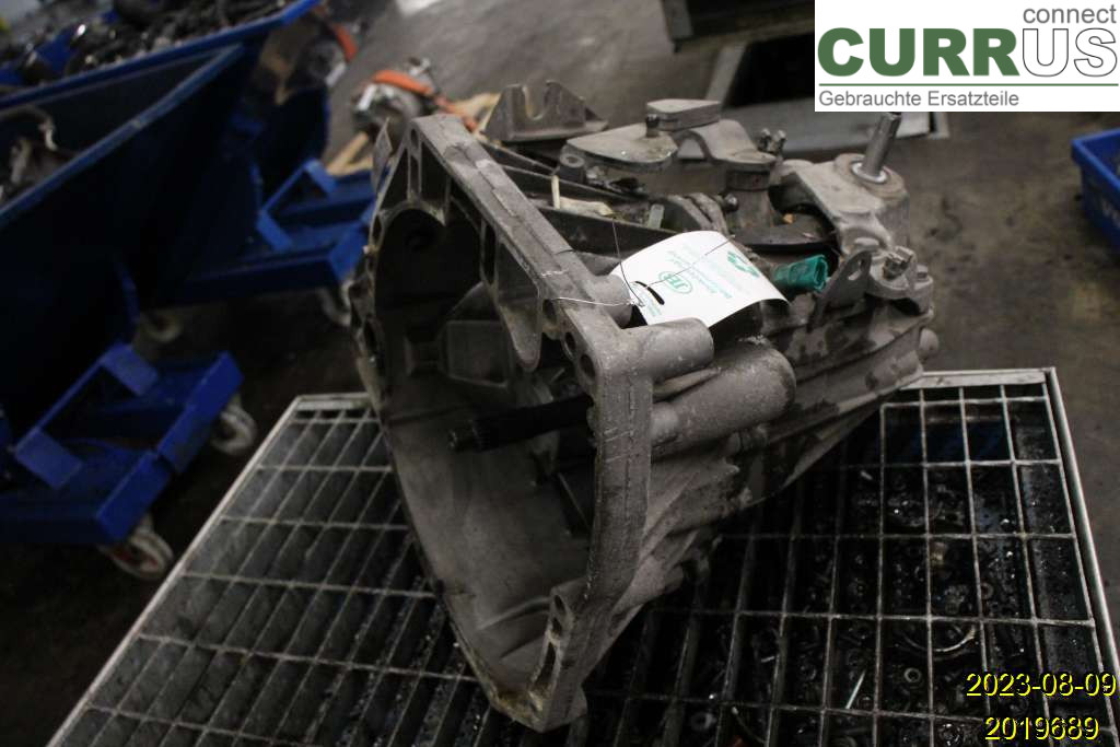 DACIA DUSTER  10-17 Gearbox (6-speed) 320107859R H5F-404