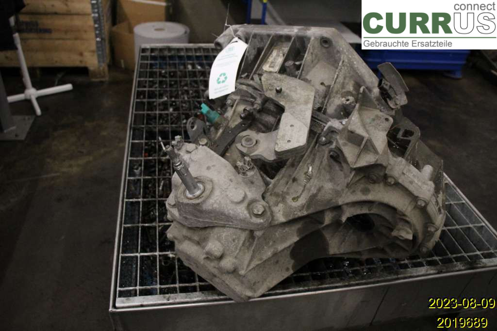 DACIA DUSTER  10-17 Gearbox (6-speed) 320107859R H5F-404