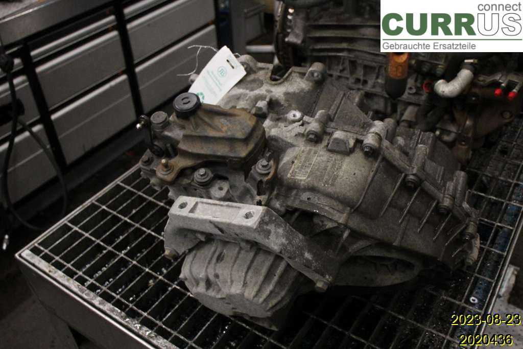VOLVO V70      08-13 Skrzynia 6-biegowa 36001863 D5204T2