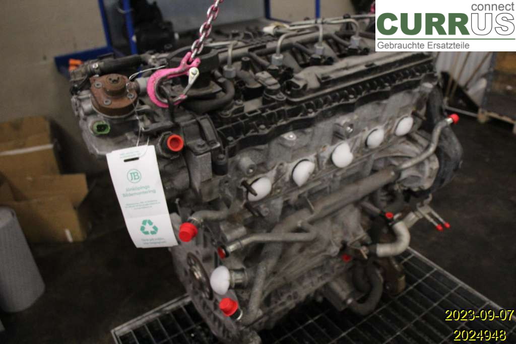 VOLVO V60  11-13 Engine 36050500 D5204T2