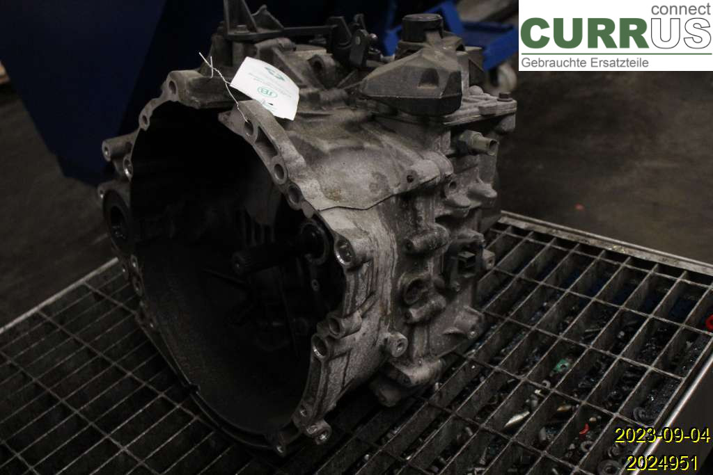 VOLVO S60  14-18 Gearbox (6-speed) 36012742 D4204T9