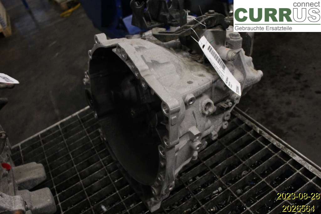 VOLVO V40  CROSS COUNTRY 13-19 Gearbox (6-speed) 36003285 D4204T8