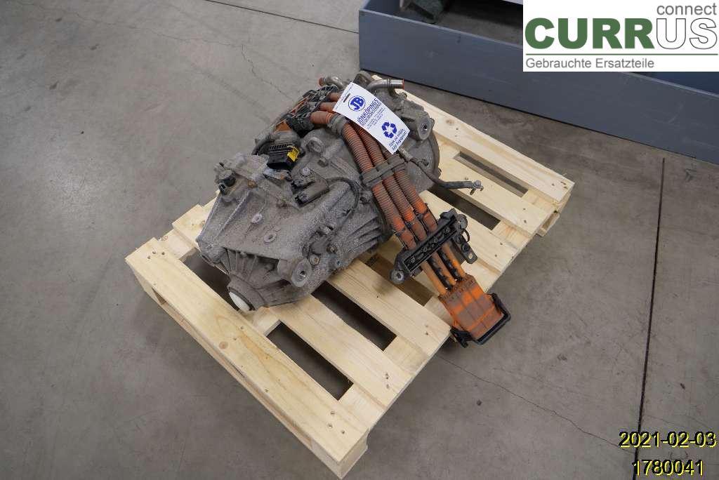 VOLVO S90  17- Silnik 36013008 B4204T35