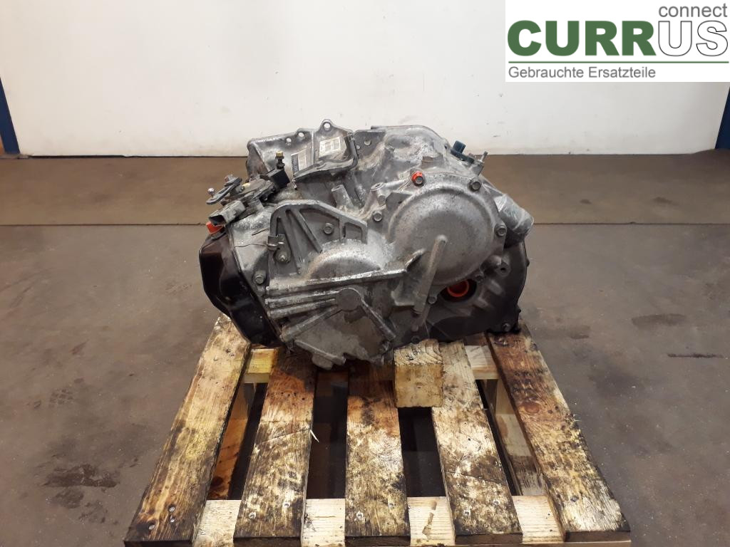 VOLVO V70      05-08 Gearbox (Automatic) 8251834 B5244S