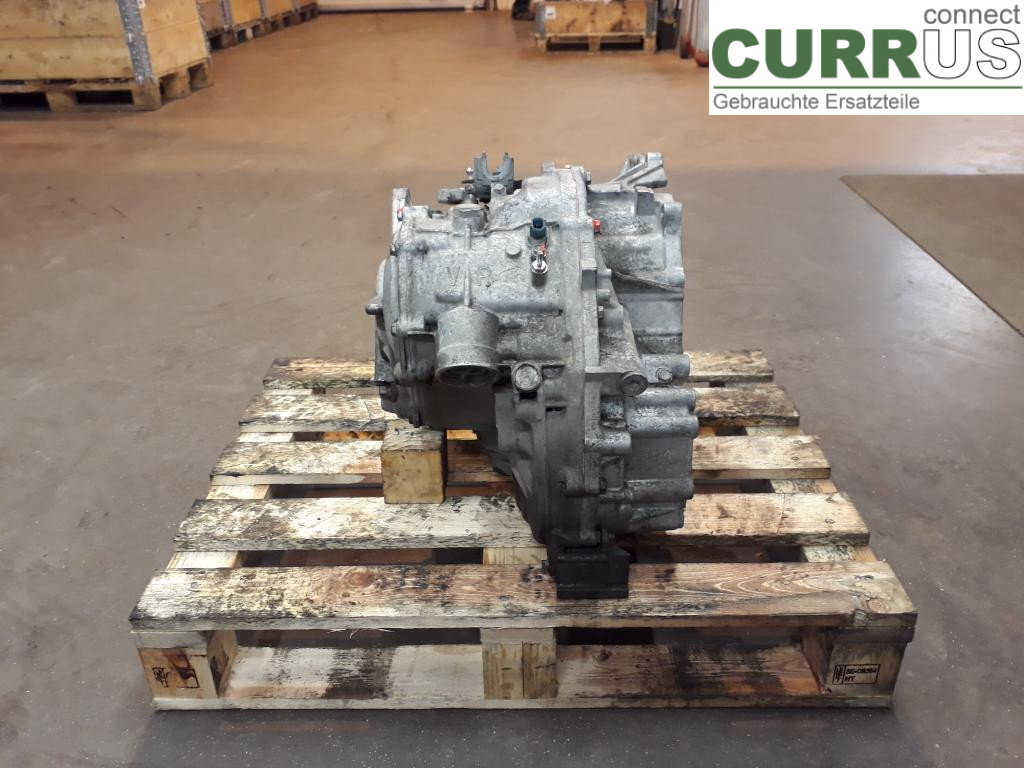 VOLVO V70      05-08 Gearbox (Automatic) 8251834 B5244S