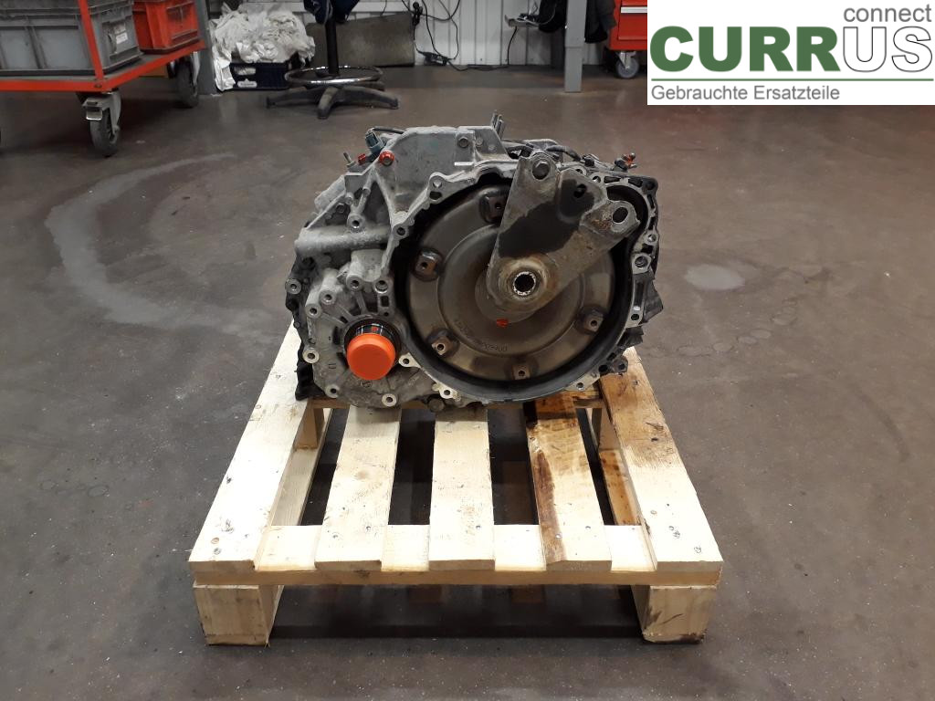 VOLVO V70      05-08 Gearbox (Automatic) 8251840 B5254T2