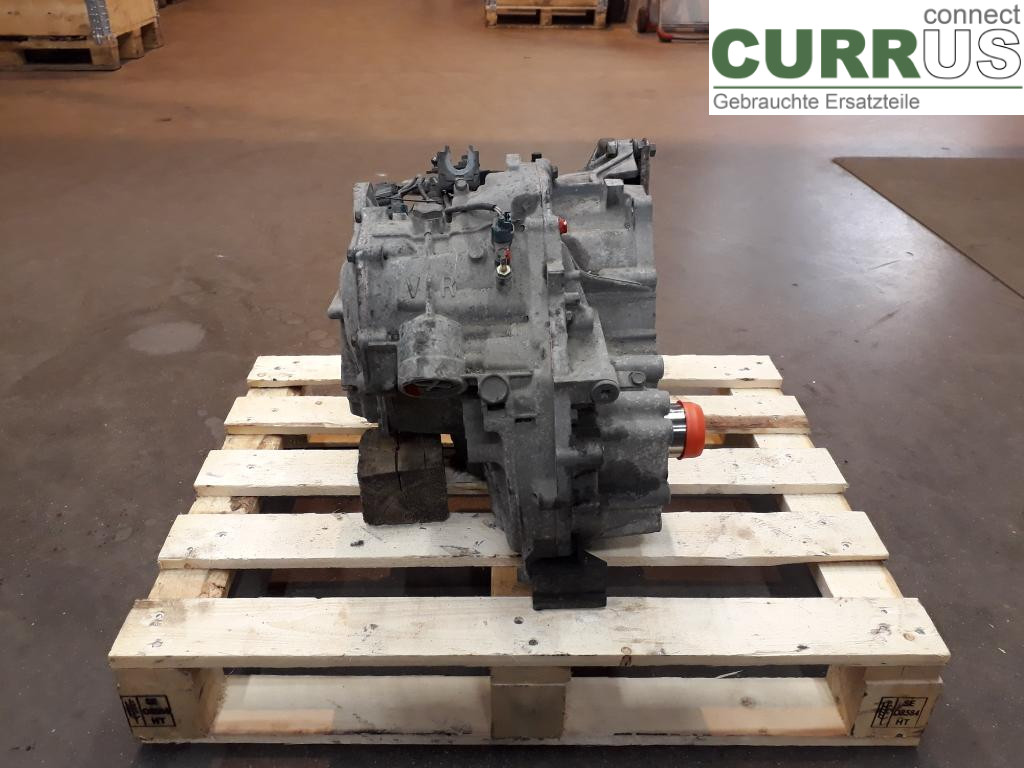 VOLVO V70      05-08 Gearbox (Automatic) 8251840 B5254T2