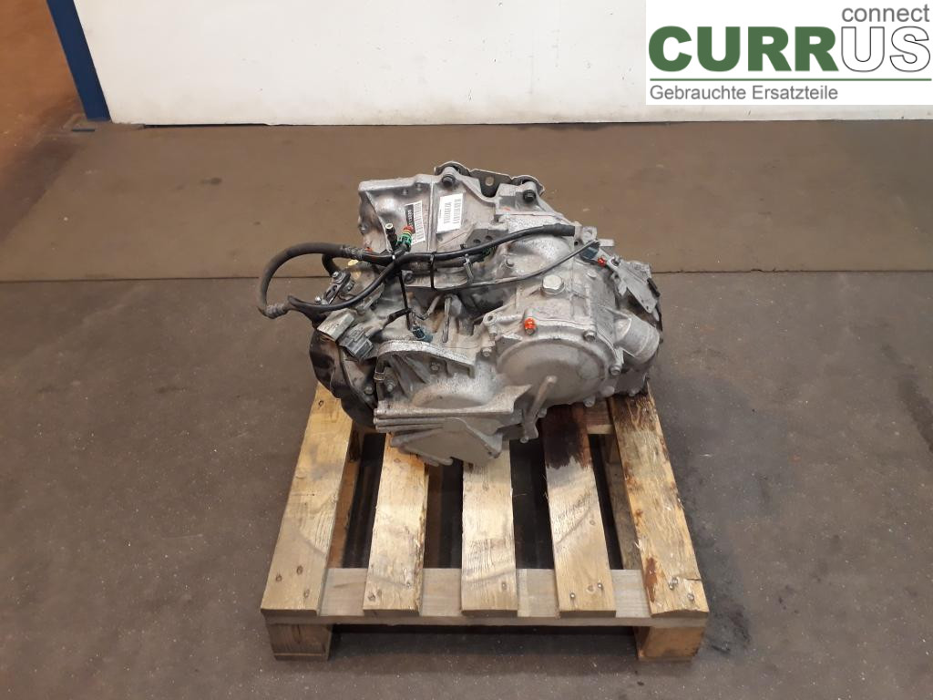 VOLVO V70      05-08 Gearbox (Automatic) 8251834 B5244S2
