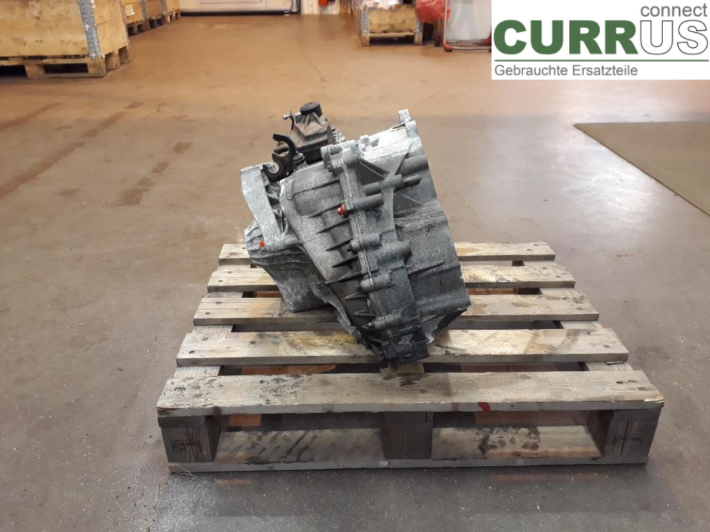 VOLVO S80      07- 13 Gearbox (6-speed) 8251965 D5244T10