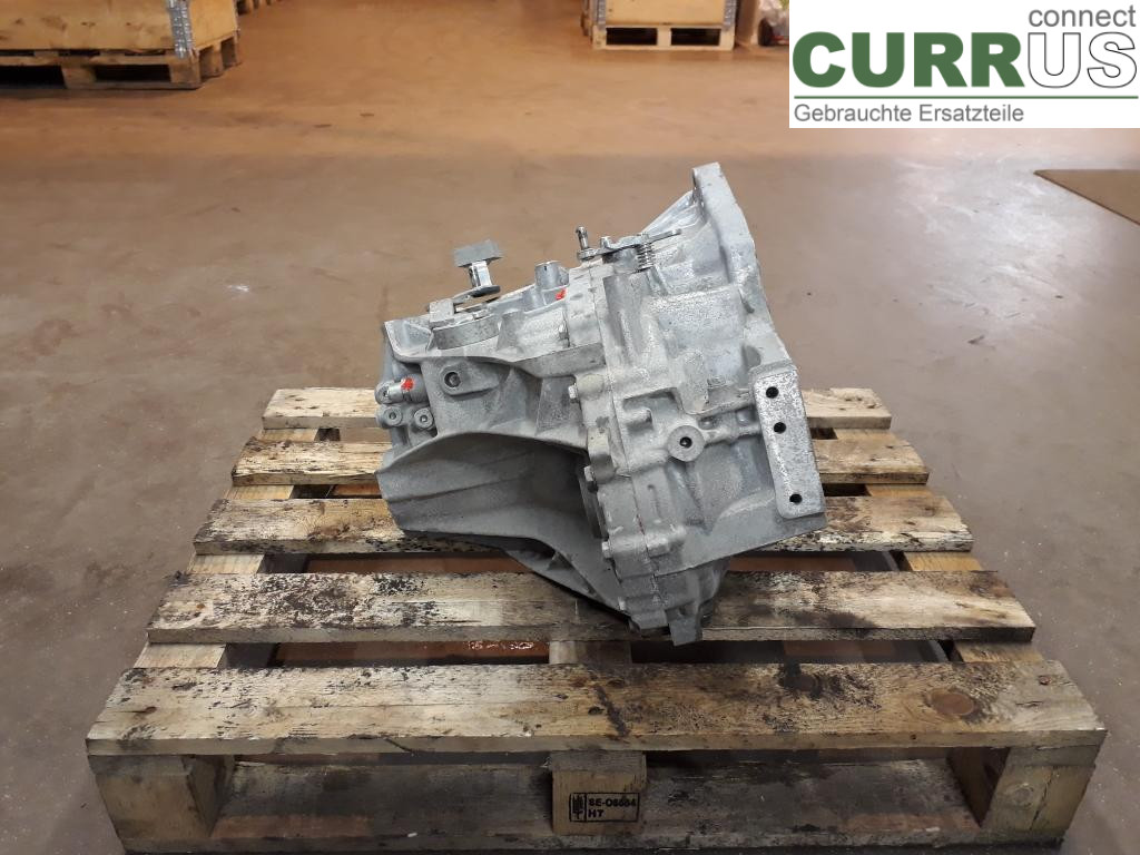 TOYOTA YARIS  15-20 6-Gang-Getriebe 30300-0D311 1NR-FE