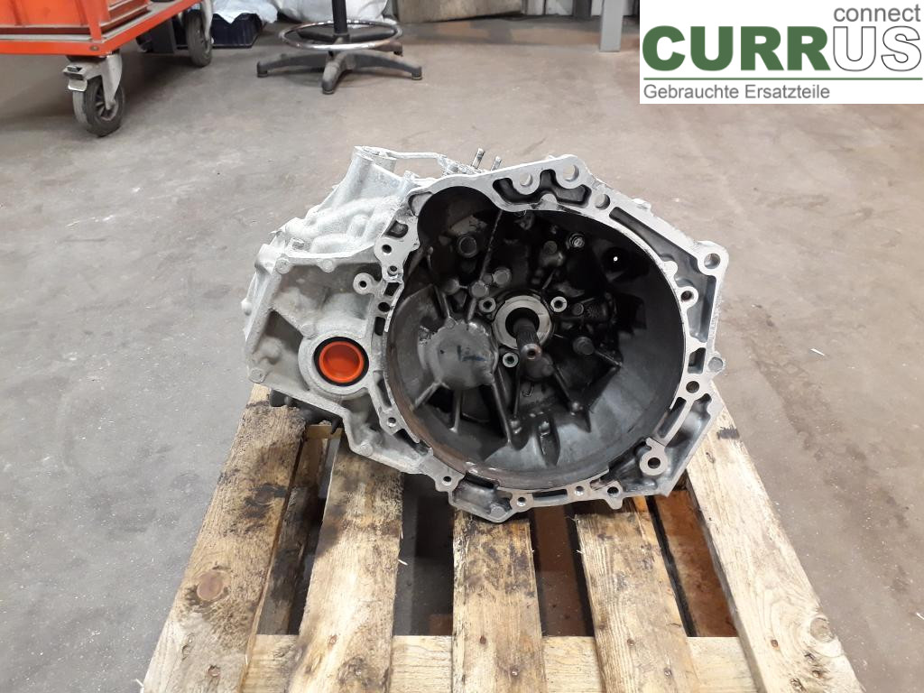 TOYOTA YARIS  15-20 6-Gang-Getriebe 30300-0D311 1NR-FE