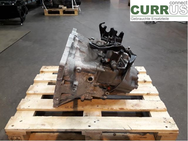 VOLVO V40  CROSS COUNTRY 13-19 Skrzynia 6-biegowa 36012693 D4204T9