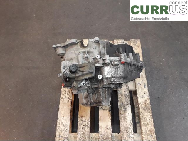 VOLVO V60  11-13 Skrzynia 6-biegowa 36001863 D5204T3