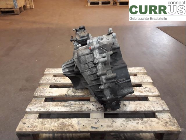VOLVO V60  11-13 Skrzynia 6-biegowa 36001863 D5204T3