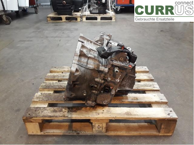 VOLVO V90  17- Gearbox (6-speed) 36012742 D4204T9