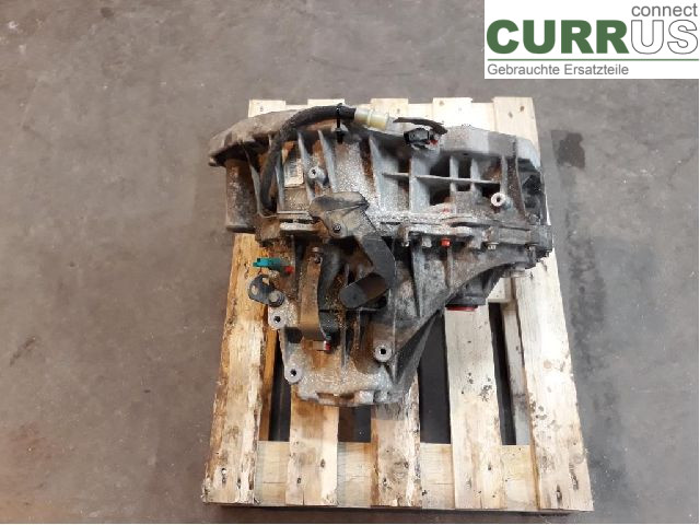 DACIA DUSTER  10-17 Gearbox (6-speed) 8201365769 K9K-898