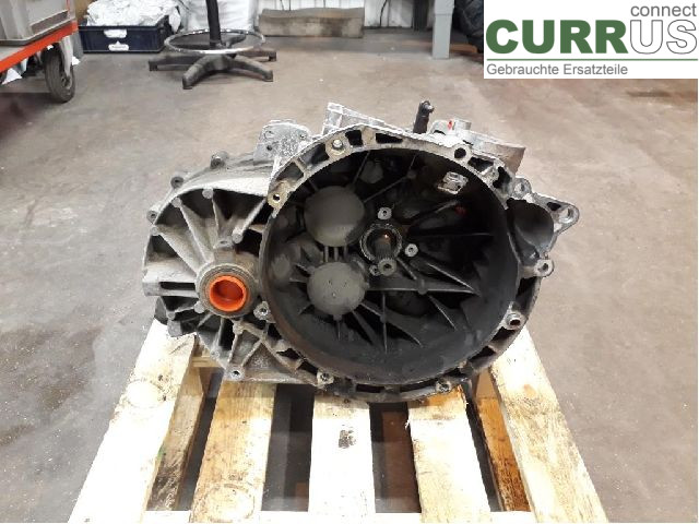 VOLVO V70      08-13 Gearbox (6-speed) 36050886 D4204T