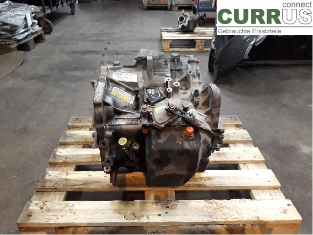 VOLVO XC70   05-07 Gearbox (Automatic) 8251839 B5254T2