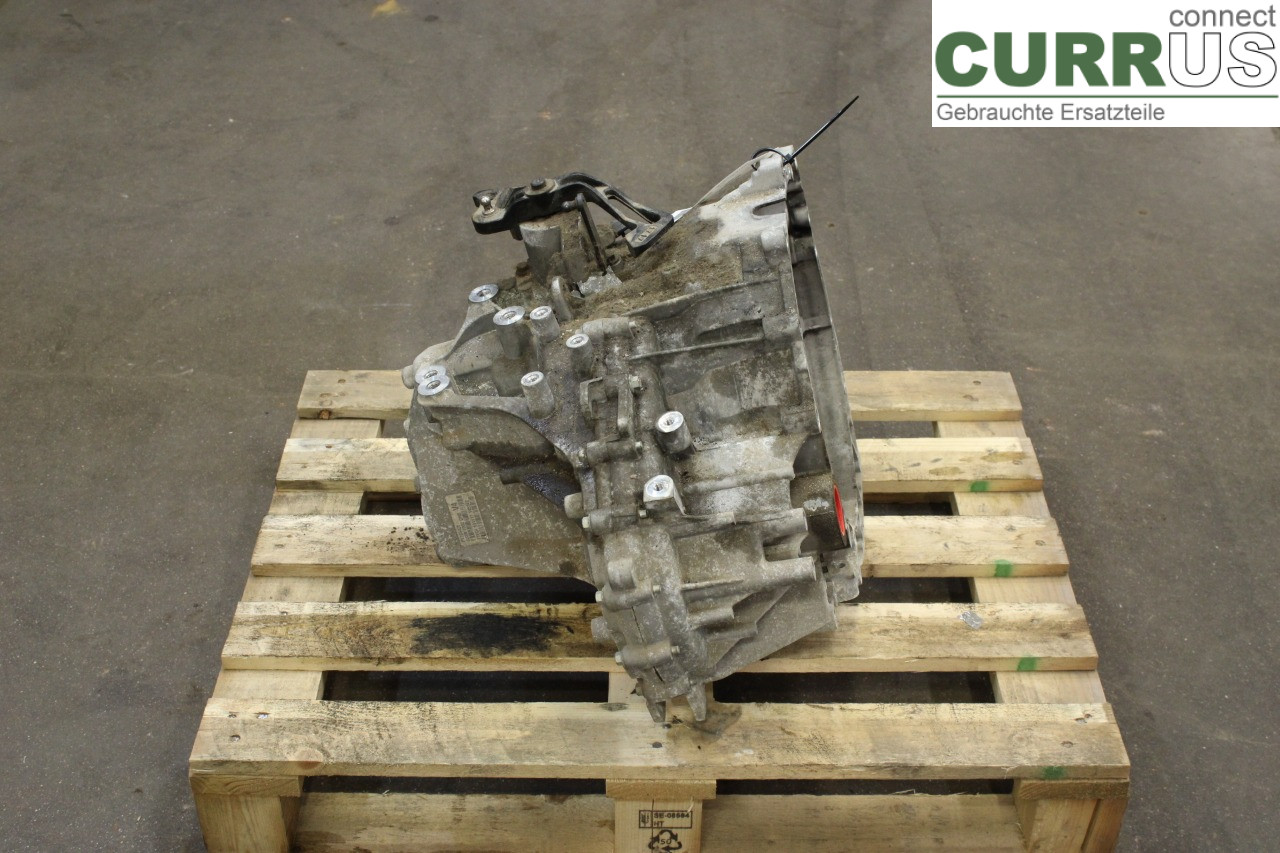 VOLVO V40  12-19 Gearbox (6-speed) 36003286 B4204T37