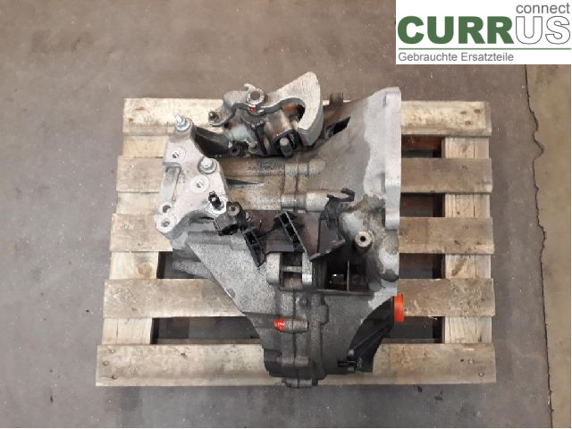 VOLVO V60  14-18 Gearbox (6-speed) 36051127 D4162T