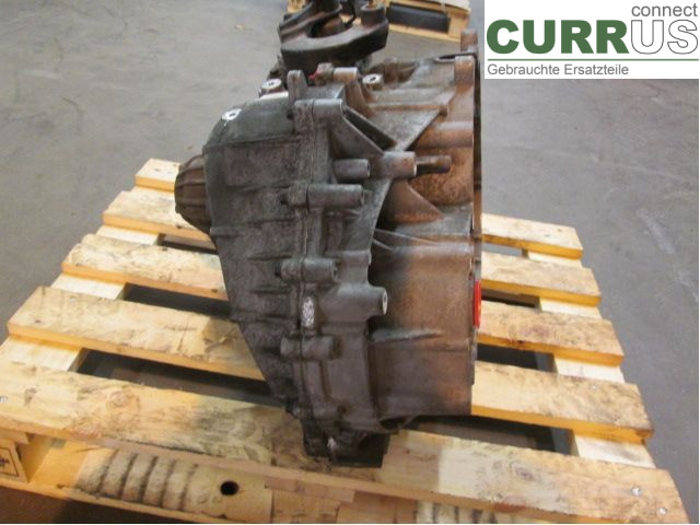 VOLVO V40  12-19 6-Gang-Getriebe 36001737 D5204T6