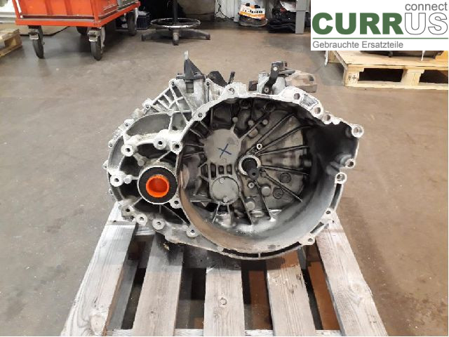 VOLVO V40  12-19 Gearbox (6-speed) 36010298 B4204T38