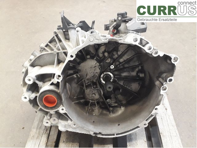 VOLVO V40  12-19 Gearbox (6-speed) 36010296 D4204T8