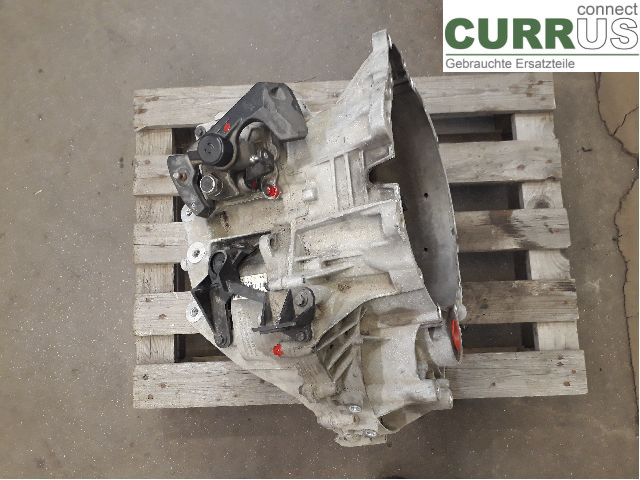 VOLVO V40  12-19 Gearbox (6-speed) 36010296 D4204T8