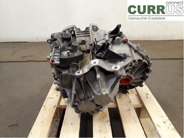 VOLVO V70    14-16 Gearbox (6-speed) 36010330 D4204T5