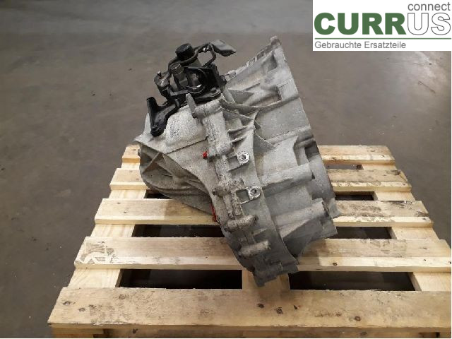 VOLVO V70    14-16 Gearbox (6-speed) 36010330 D4204T5