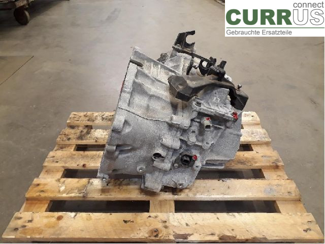 VOLVO V40  12-19 Gearbox (6-speed) 36010298 B4204T38
