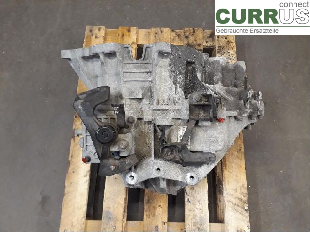 VOLVO V40  12-19 Gearbox (6-speed) 36010298 B4204T38