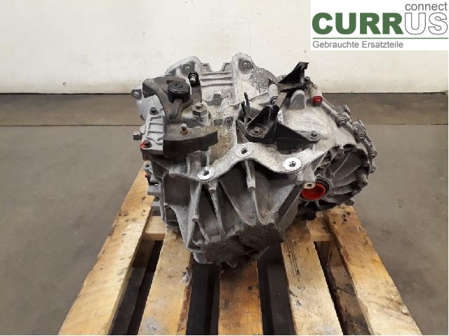 VOLVO V40  12-19 Gearbox (6-speed) 36010298 B4204T38
