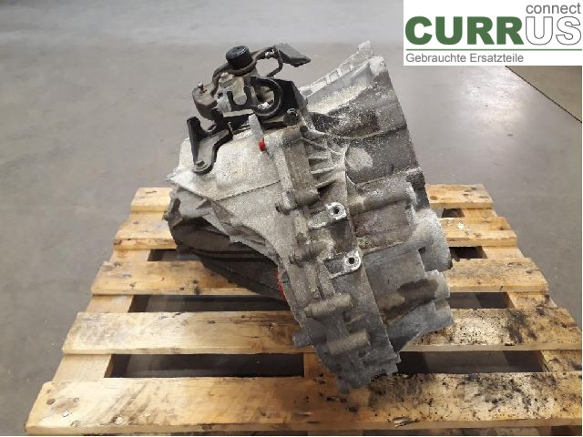 VOLVO V40  12-19 Gearbox (6-speed) 36010298 B4204T38