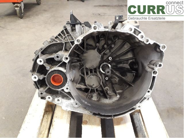 VOLVO V40  12-19 Gearbox (6-speed) 36010296 D4204T9