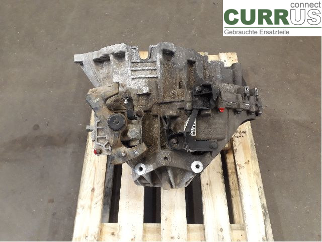 VOLVO V40  12-19 Gearbox (6-speed) 36010296 D4204T9