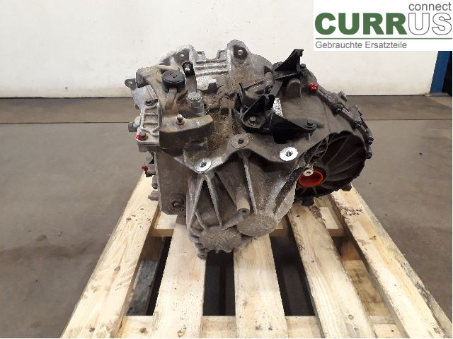 VOLVO V40  12-19 Gearbox (6-speed) 36010296 D4204T9