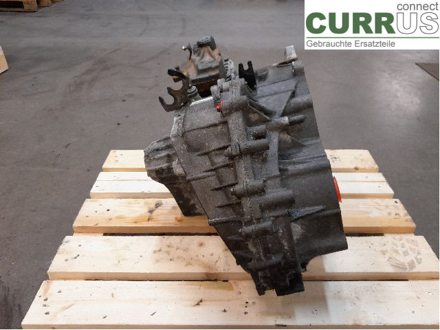 VOLVO S60      11-13 Skrzynia 6-biegowa 36001863 D5204T3